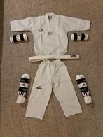 Taekwondo pak met bescherming, Taekwondo, Maat XS of kleiner, Ophalen of Verzenden, Zo goed als nieuw