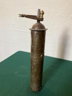 Antieke koperen peper of koffiemolen., Antiek en Kunst, Antiek | Koper en Brons, Ophalen of Verzenden, Koper