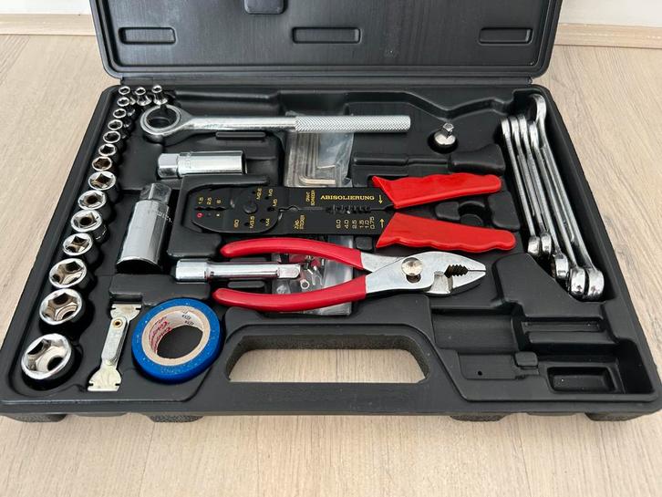 Gereedschapsset gereedschapskoffer gevuld Doppenset, Doe-het-zelf en Verbouw, Gereedschap | Handgereedschap, Nieuw, Ophalen