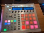 Native Instruments Machine mk2 wit, Muziek en Instrumenten, Midi-apparatuur, Ophalen, Zo goed als nieuw