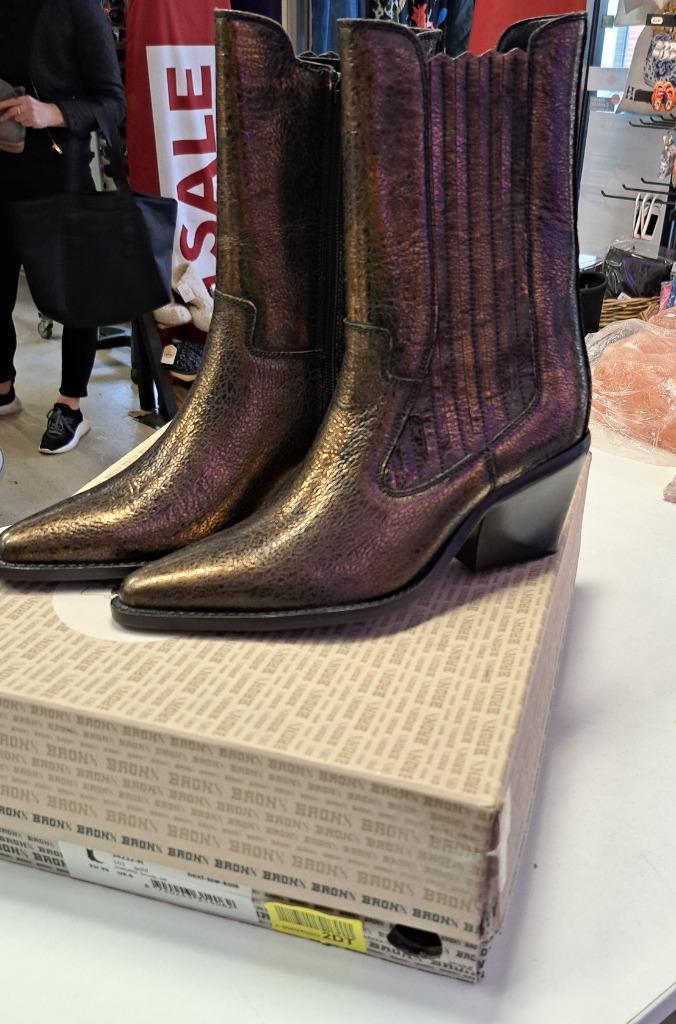 Bronx nieuwe metallic brons cowboy laarzen 39 artnr 49675, Kleding | Dames, Schoenen, Nieuw, Hoge laarzen, Bruin, Ophalen of Verzenden