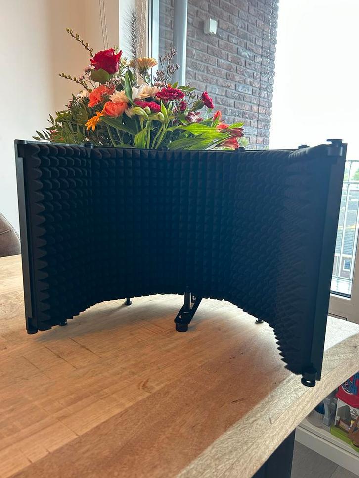 Akoestisch scherm / Microfoon isolatie scherm, Muziek en Instrumenten, Microfoons, Zo goed als nieuw, Studiomicrofoon, Ophalen