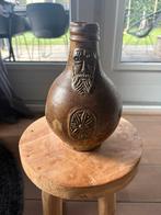 Antieke Baardmankruik, Ophalen