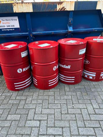 Nog 3x Lege Olievaten / Drums - 208 Liter / Nog zeer netjes. beschikbaar voor biedingen