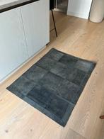 Vloerkleed/ loper leder. Alphenberg, Zo goed als nieuw, Grijs, Rechthoekig, 50 tot 100 cm