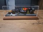 Display showcase F1 Mag Verstappen minichamps spark stolp, Hobby en Vrije tijd, Ophalen