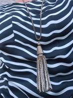 Te koop lange bronskleurige halsketting met hanger, Overige kleuren, Ophalen of Verzenden, Zo goed als nieuw, Overige materialen