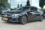 MERCEDES-BENZ A-KLASSE 180 BUSINESS SOLUTION AUT. | ORIG NL, Auto's, 65 €/maand, 4 cilinders, Zwart, Origineel Nederlands