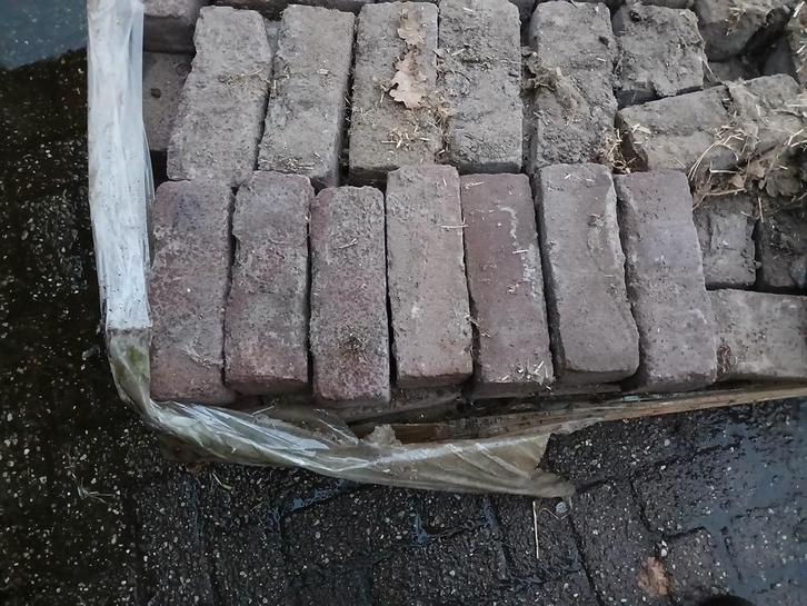Partij gebakken waaltjes, ca. 4m2, Tuin en Terras, Tegels en Klinkers, Gebruikt, Klinkers, Beton, Ophalen of Verzenden