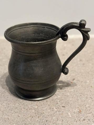 Tinnen kannetje beschikbaar voor biedingen