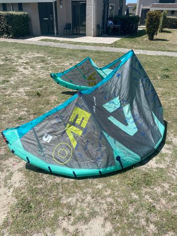 2024 Duotone Evo 5m kite only beschikbaar voor biedingen