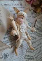 Geweldig brocante wattenpopje Konijntje met wortel Pasen, Antiek en Kunst, Ophalen of Verzenden