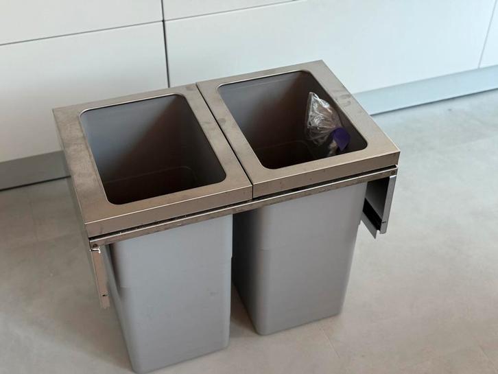 Bulthaup dubbel afvalbak RVS nieuwstaat, Huis en Inrichting, Keuken | Keukenelementen, Nieuw, Minder dan 100 cm, Minder dan 50 cm