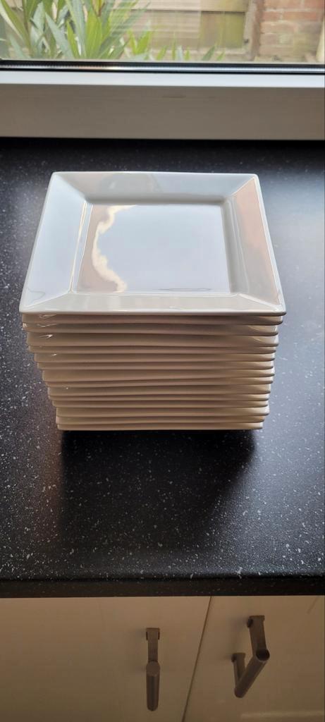 Witte Vierkante Servies Collectie - Xenos, Huis en Inrichting, Keuken | Servies, Gebruikt, Compleet servies, Effen, Keramiek, Ophalen
