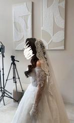 Prachtige kanten bruidsjurk met hoepel, Ophalen of Verzenden, Zo goed als nieuw, Wit, Trouwjurk