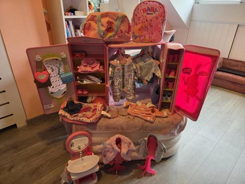 Baby Born gevulde kledingkast, Kinderen en Baby's, Speelgoed | Poppen, Zo goed als nieuw, Babypop, Ophalen of Verzenden