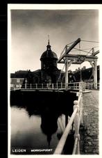 Leiden (Z.H.), FOTOKAART van der List, Morschepoort, ca 1935, Verzamelen, Ansichtkaarten | Nederland, Zuid-Holland, Ongelopen