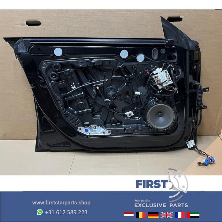 W118 C118 X118 CLA DEUR PORTIER ZWART COMPLEET LINKSVOOR Mer, Auto-onderdelen, Carrosserie en Plaatwerk, Deur, Mercedes-Benz, Voor