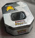 Pokémon 2022 | 25th Anniversary Celebrations Empty Large Tin, Hobby en Vrije tijd, Verzamelkaartspellen | Pokémon, Ophalen of Verzenden