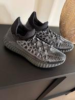 Yeezy Boost 350 CMPCT v2 'Slate Onyx', Ophalen of Verzenden, Zo goed als nieuw, Zwart
