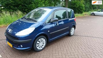 Peugeot 1007 1.4 Automaat / Clima beschikbaar voor biedingen