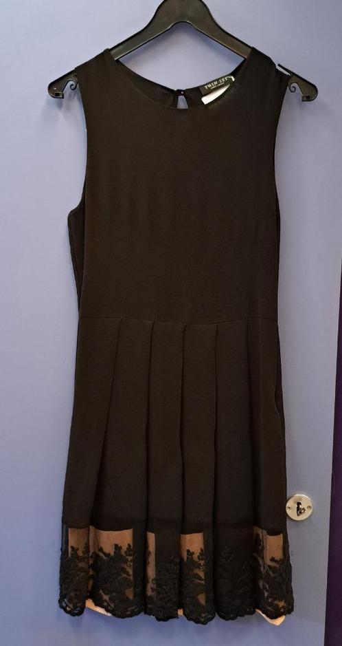 Twinset zwarte jurk / feest / avondjurk + kant mt 36 46719, Kleding | Dames, Jurken, Zo goed als nieuw, Maat 36 (S), Zwart, Boven de knie