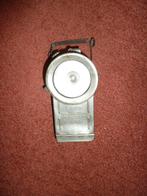 Antieke mijnlamp, Ophalen