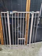 Savic dog barrier traphek extra hoog met kattenluik, Zo goed als nieuw, Hout, Ophalen, 100 tot 115 cm