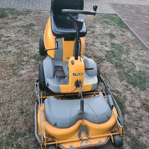 Zitmaaier Stiga frontmaaier Villa silent 95cm, Tuin en Terras, Zitmaaiers, Zo goed als nieuw, 90 tot 120 cm, Ophalen