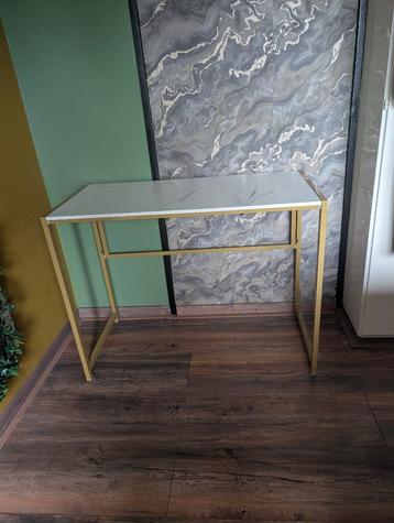 Inklapbaar bureau  beschikbaar voor biedingen