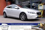 Volvo V40 T3 150 pk Ocean Race, Panoramadak, Leer, Trekhaak, Voorwielaandrijving, 4 cilinders, Leder, Bedrijf