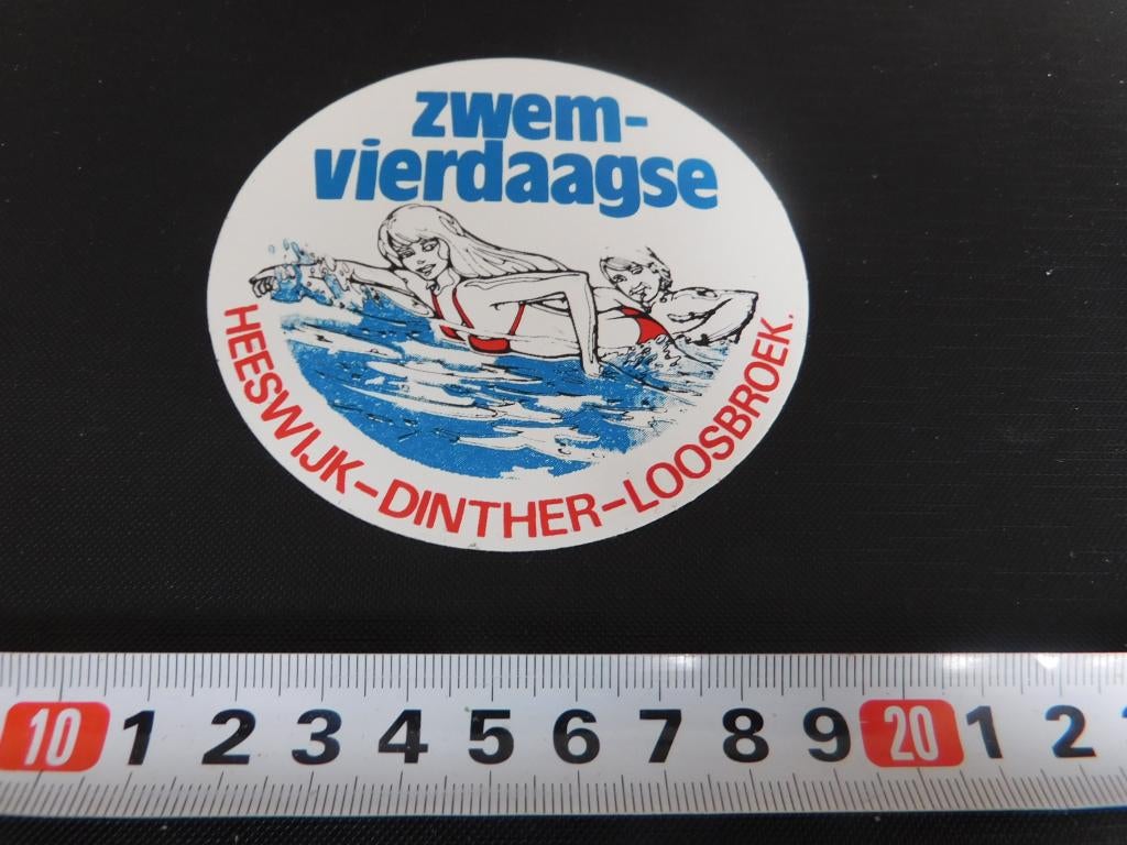 sticker zwemmen zwem-vierdaagse heeswijk dinther loosbroek, Ophalen, Zo goed als nieuw