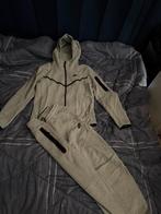 Nike tech fleece, Nike, Ophalen of Verzenden, Zo goed als nieuw, Grijs
