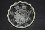 Brocante glazen schaal / schaaltje geetst in lalique stijl, Antiek en Kunst, Antiek | Glas en Kristal, Ophalen of Verzenden