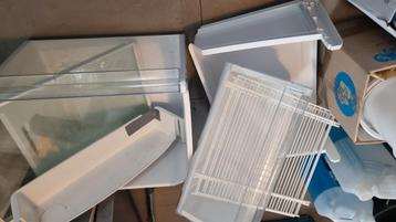 Bosch koelkast plankjes  bakken rekken bigbox beschikbaar voor biedingen