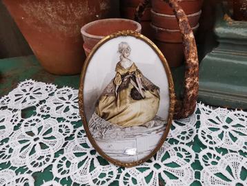 Antieke ovale fotolijstjes Frans bolglas +-13/15cm Miekje beschikbaar voor biedingen