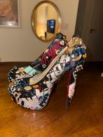 Louboutin Hollywood Pumps - Maat 37, Verzamelen, Spaarpotten, Ophalen of Verzenden, Gebruikt, Overige materialen, Overige thema's
