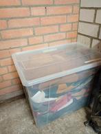 Doos met leren restlapjes, Ophalen, Nieuw, Materiaal