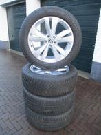 Originele VW ID4 ID5 19 inch winterbanden Loen NIEUWSTAAT, Gebruikt, Banden en Velgen, Winterbanden, 235 mm