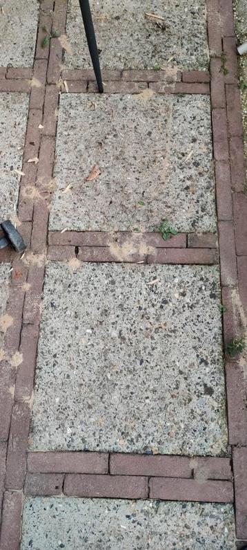 Klinkers 20*7*5 beschikbaar voor biedingen