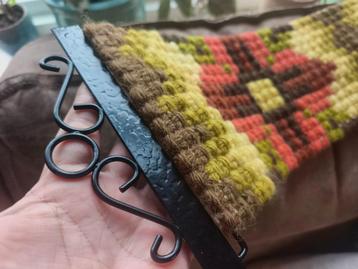 Handgemaakt wollen wandkleed retro kleuren uit Zweden beschikbaar voor biedingen