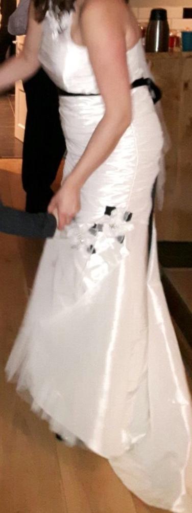 Elegante witte trouwjurk, Kleding | Dames, Trouwkleding en Trouwaccessoires, Gedragen, Trouwjurk, Wit, Ophalen of Verzenden