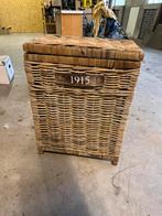 Rieten Wasmand met Deksel, Huis en Inrichting, Woonaccessoires | Kisten, Ophalen, Overige materialen, Minder dan 50 cm, Gebruikt