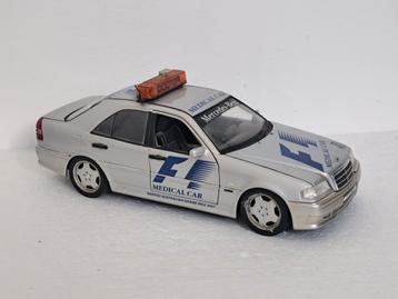 Mercedes AMG C36 F1 Medical car 1/18 UT Models beschikbaar voor biedingen