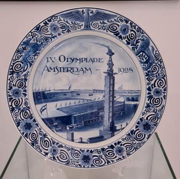 Gaaf groot delftsblauw bord Olympische spelen 1928 Amsterdam beschikbaar voor biedingen
