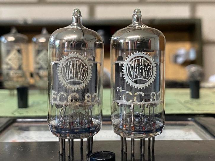 ECC82 Valvo matched pairs & Quads 12AU7  CV491  E82CC, Antiek en Kunst, Antiek | Tv's en Audio, Ophalen of Verzenden