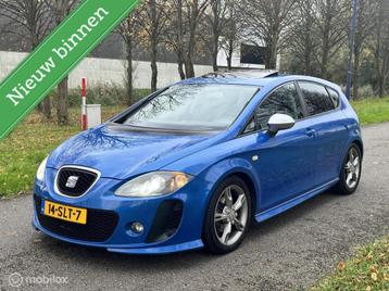 Seat Leon 1.8 TFSI FR*AUT*FULL OPTION*NEW VERSNELLINGSBAK beschikbaar voor biedingen