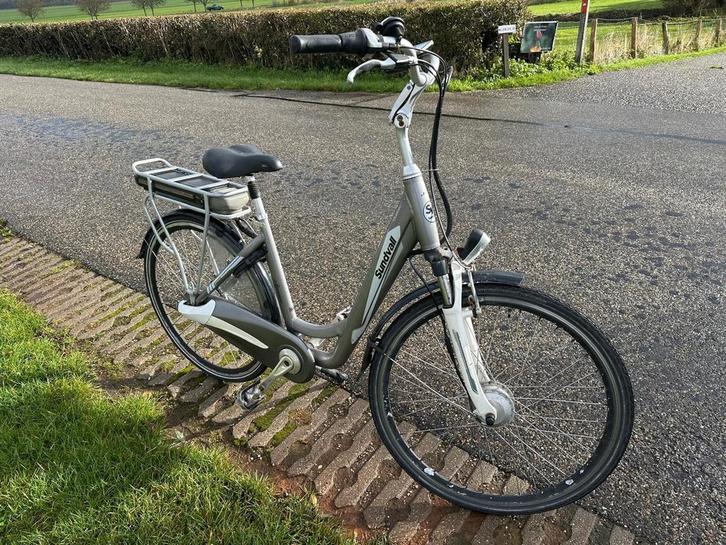 Nette Elektrische Fiets - Sundvall, Fietsen en Brommers, Elektrische fietsen, Zo goed als nieuw, 47 tot 51 cm, 50 km per accu of meer
