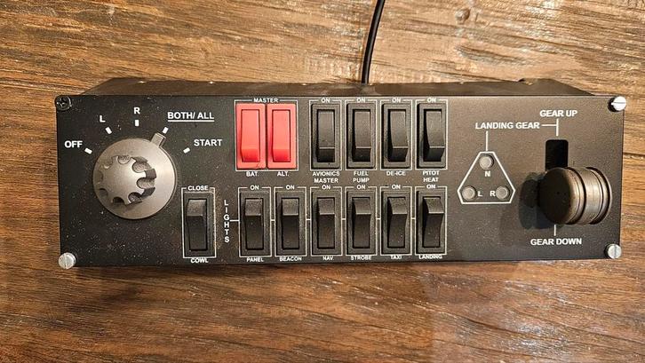 Saitek Pro Flight Switch Panel - FSX, Computers en Software, Joysticks, Gebruikt, Ophalen of Verzenden