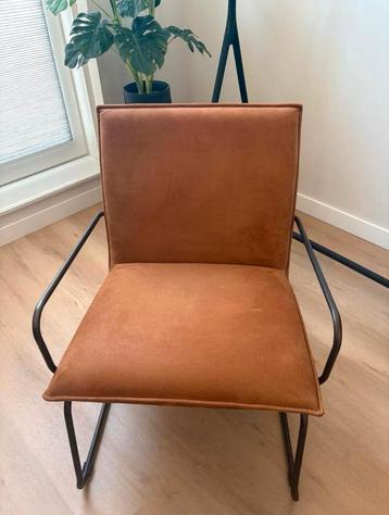Cognac fauteuil met metalen frame izgs beschikbaar voor biedingen